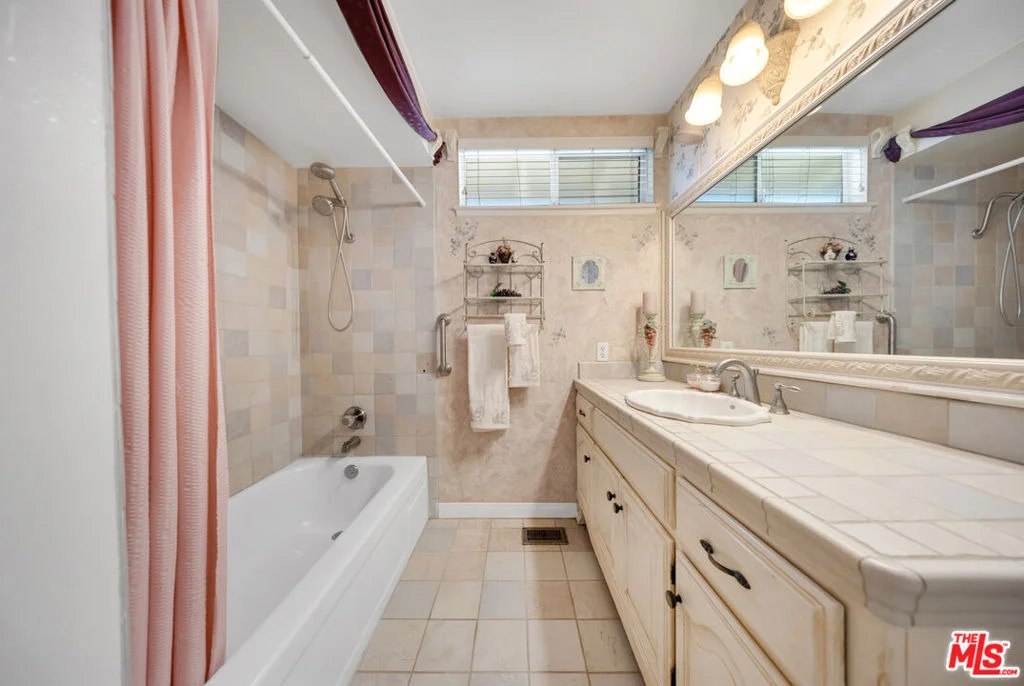 Photo of 1363 Canyon View Drive