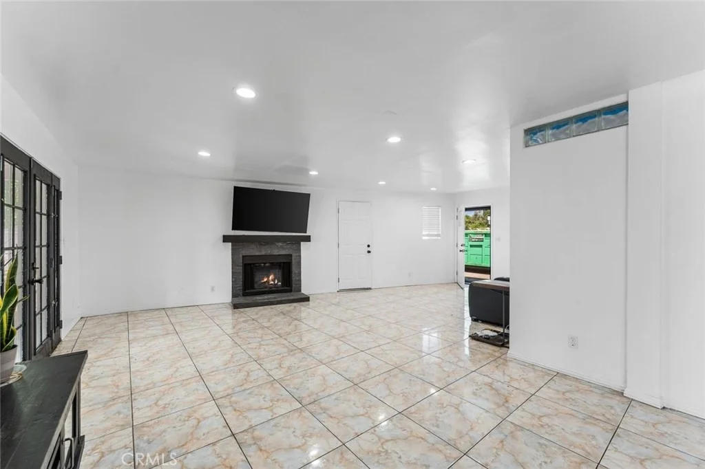 Photo of 7431 Vanalden