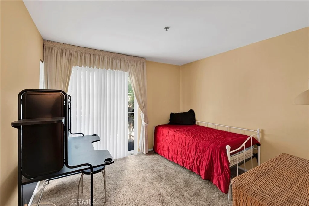 Photo of Unit 205 at 801 Pine Avenue