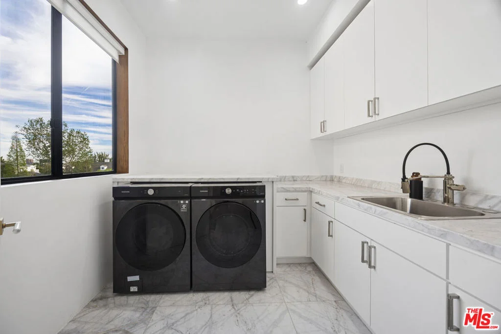 Photo of 11075 W Sunset Boulevard