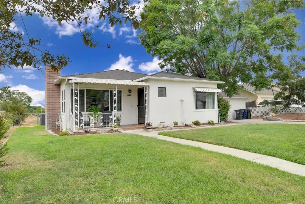 Photo of 1245 Judson