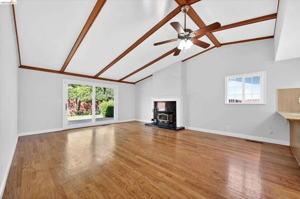 Photo of 901 Helix Dr