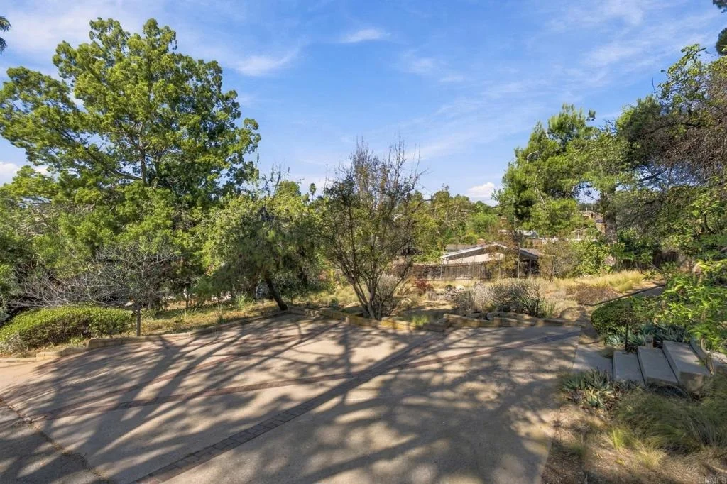 Photo of 4525 Lyons Drive