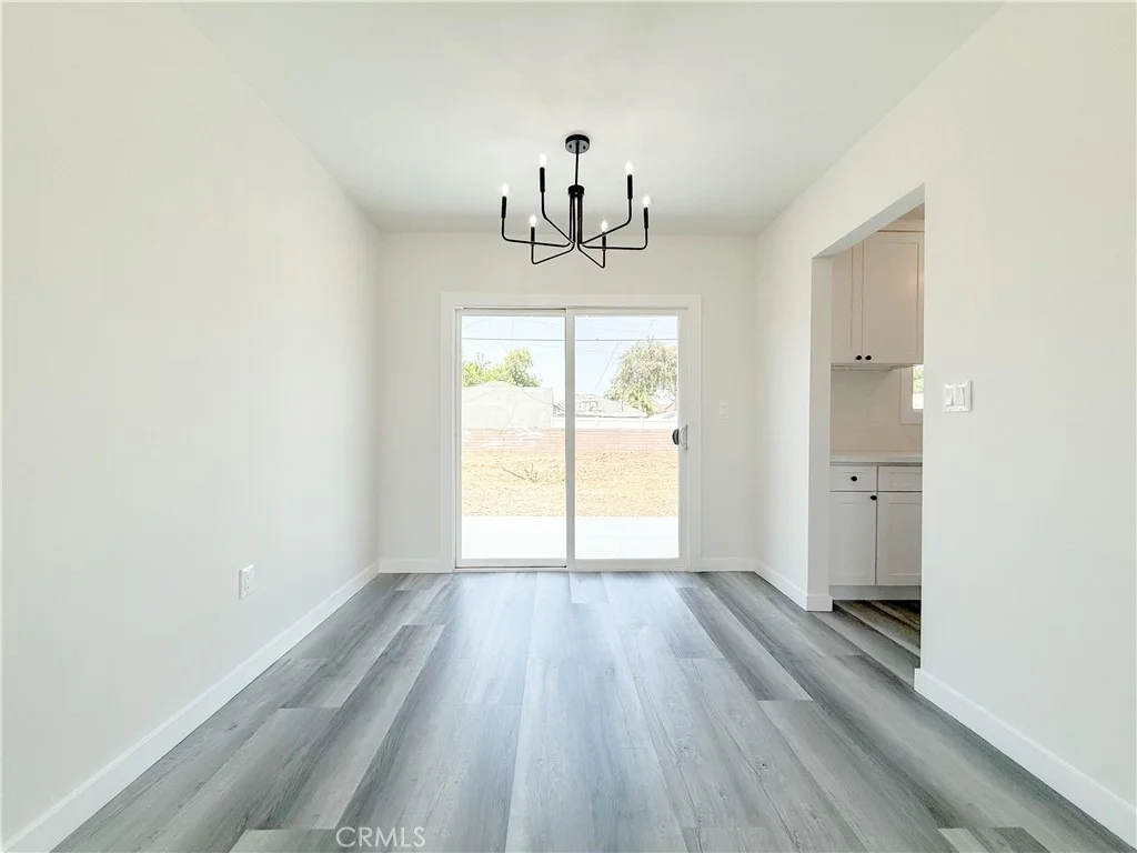 Photo of 519 S Holly Street