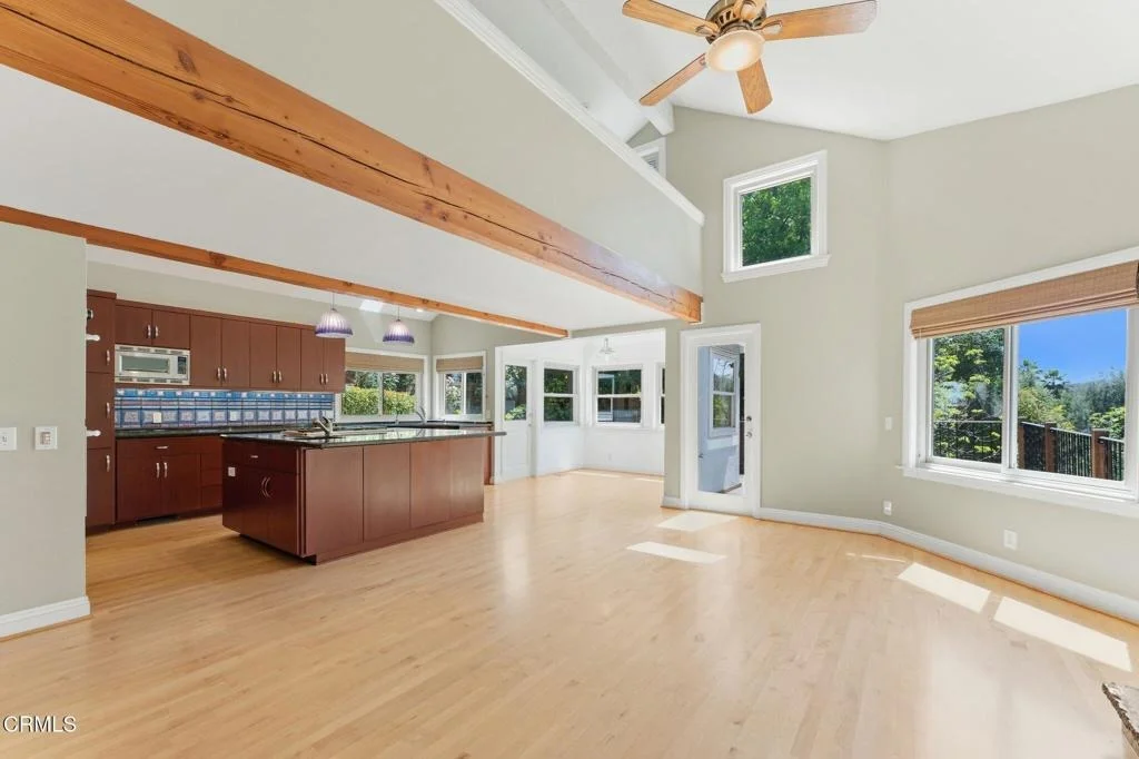 Photo of 405 Woodcliffe Road