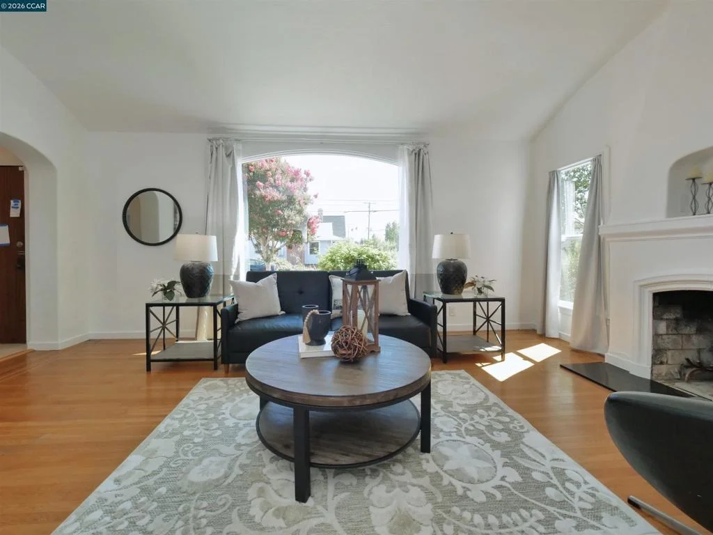 Photo of 1402 Gordon Street