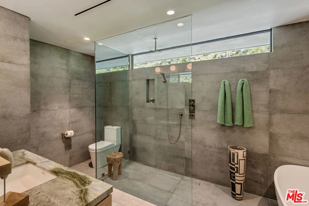 Photo of 1087 Moraga Drive