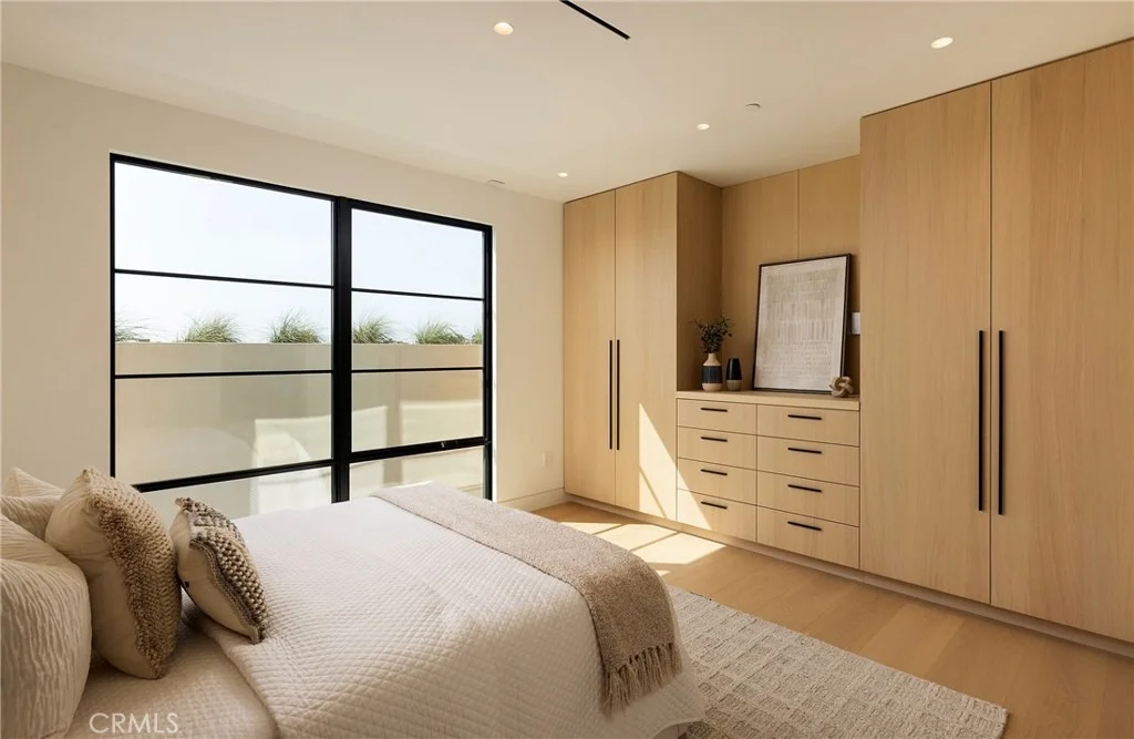Photo of 2519 Harbor View Drive