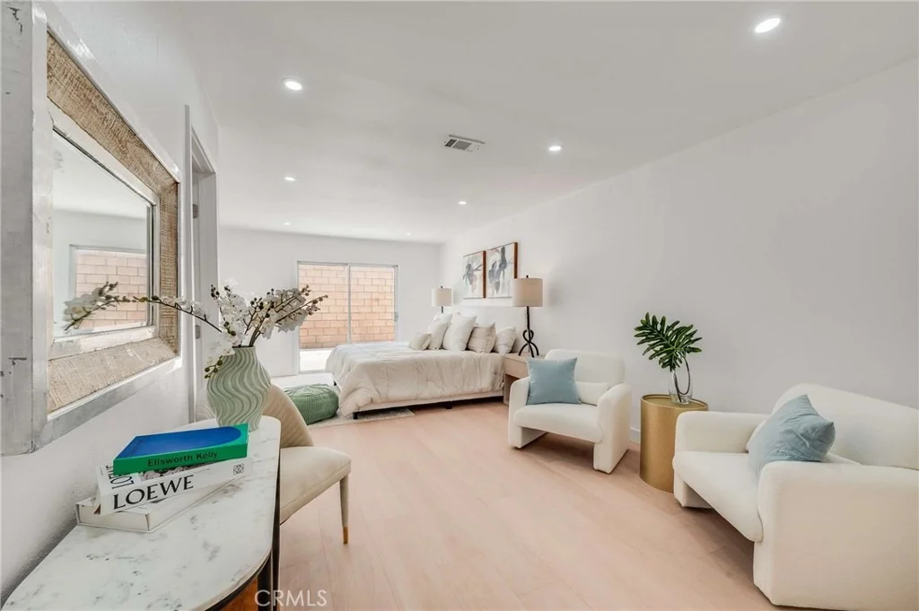 Photo of 6425 Stover