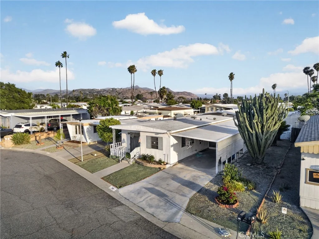 Photo of 760 Santa Clara