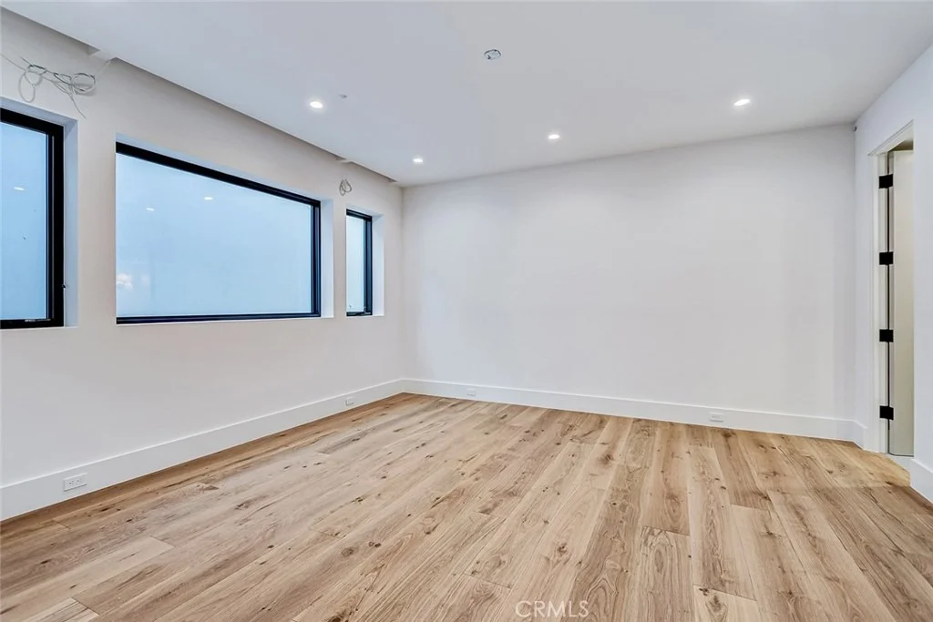 Photo of Unit 2 at 1400 Esplanade
