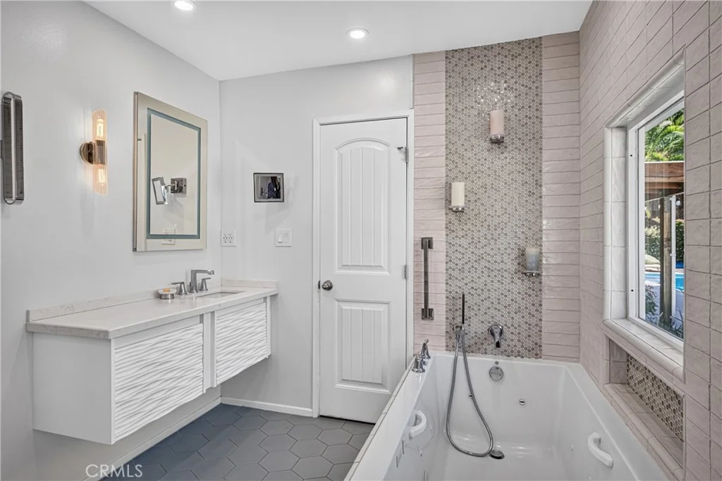 Photo of 1606 Halsey Street