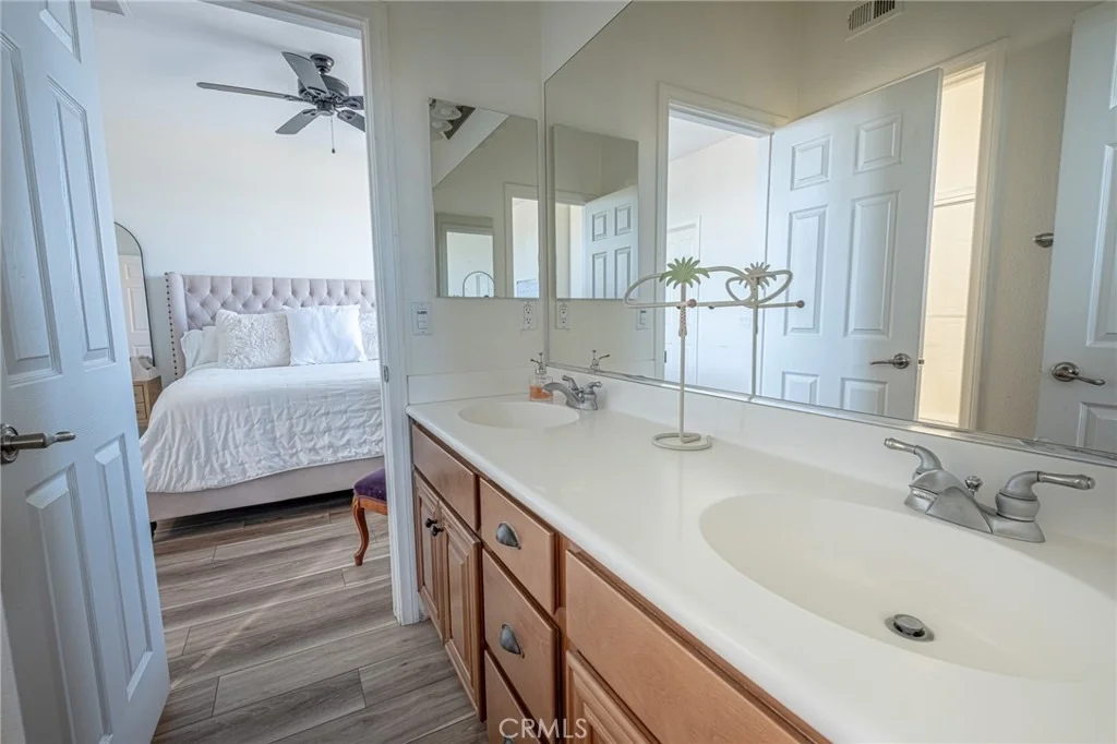Photo of 596 Hacienda Drive