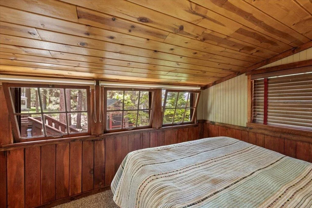 Photo of 39253 Mohawk Drive