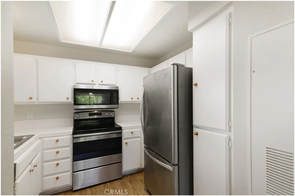Photo of Unit E at 48 Corniche Dr.