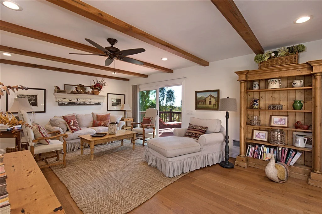 Photo of 837 Sunset Drive