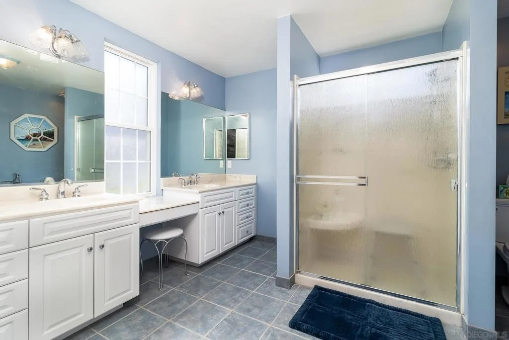 Photo of 8423 Prospect Ave