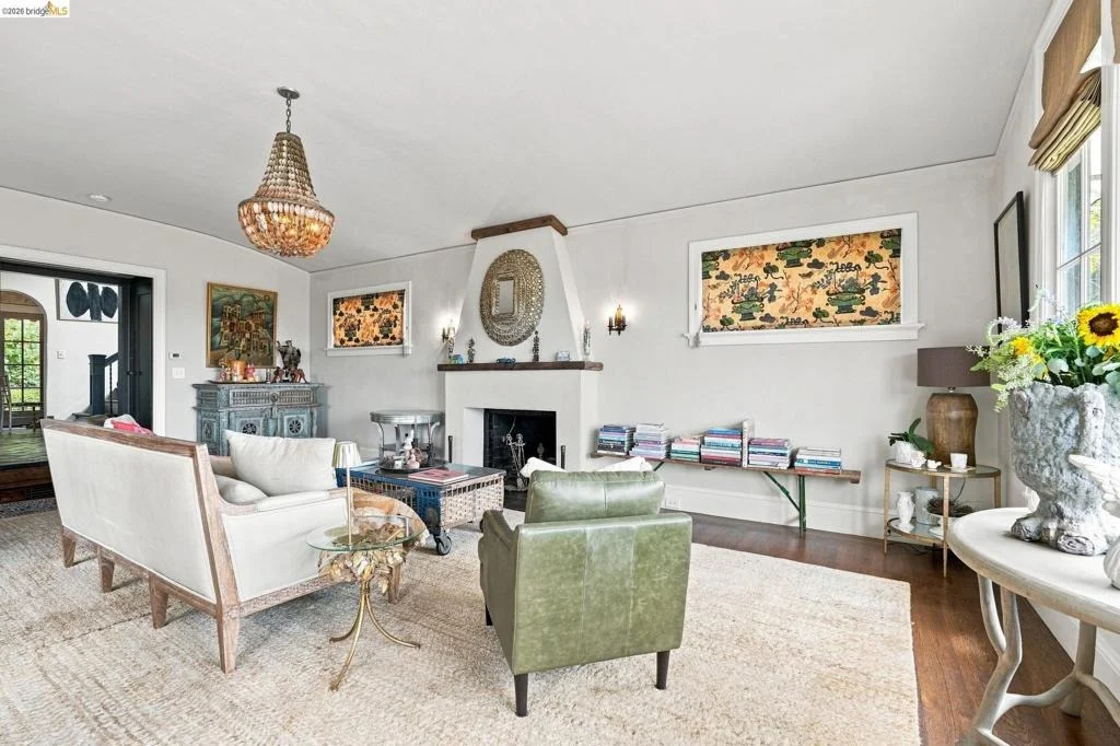 Photo of 893 Santa Barbara Rd