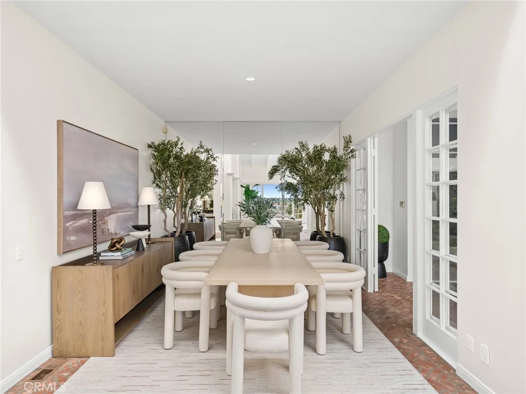 Photo of 2311 Cliff Drive