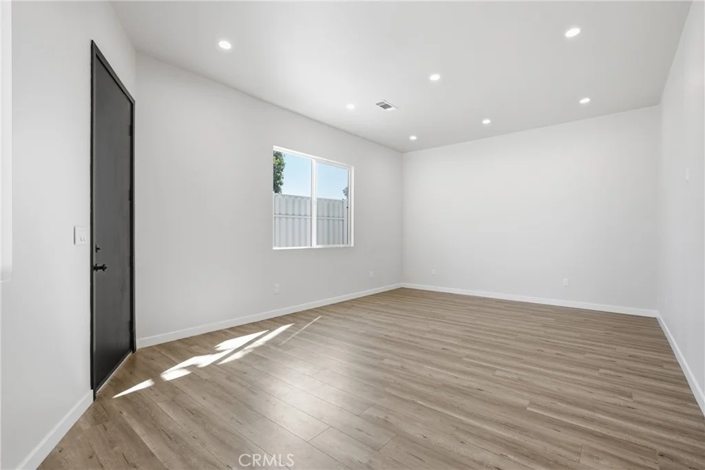 Photo of 8302 Webb