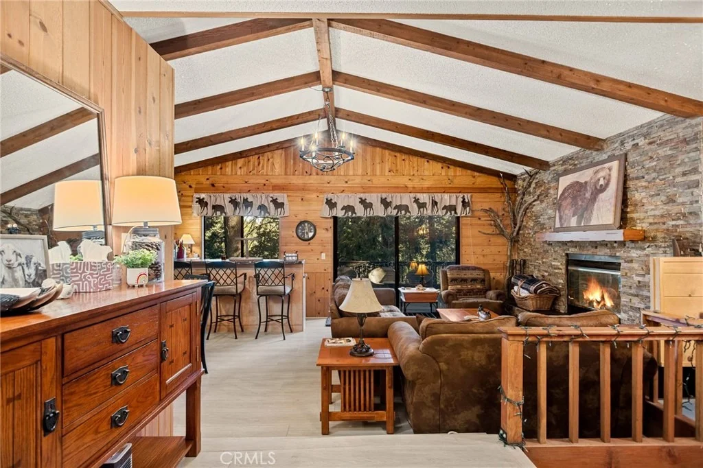 Photo of 824 Oakmont Lane