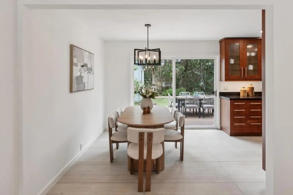 Photo of 1184 Crespi Drive