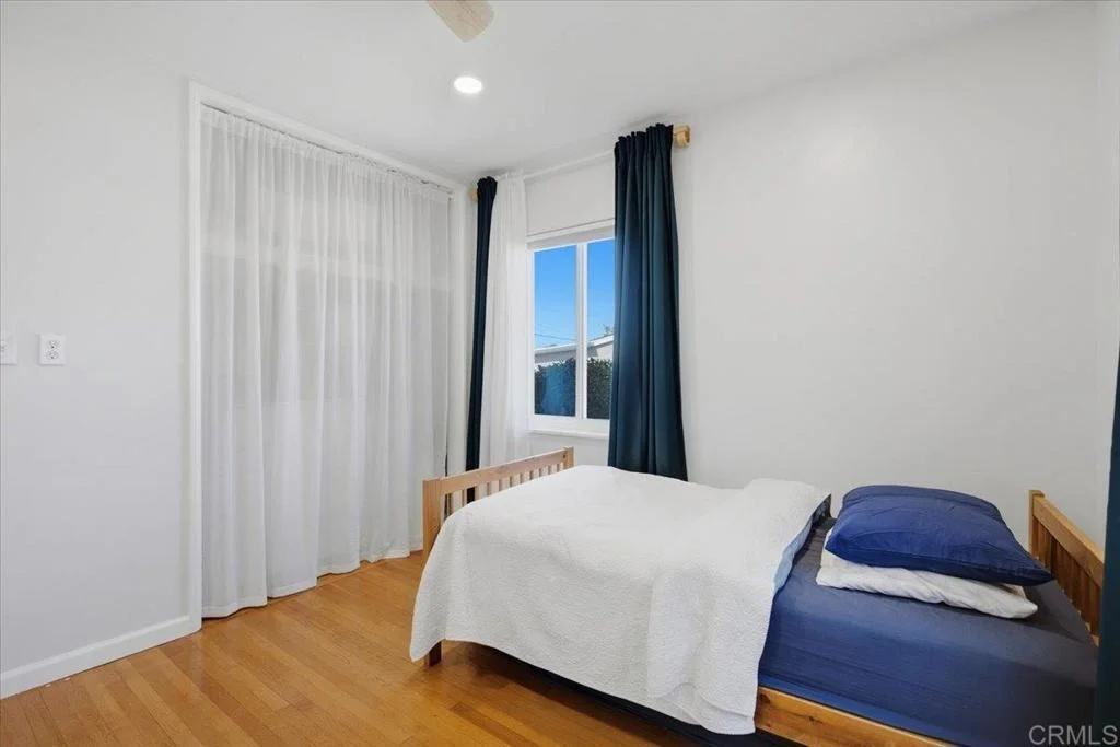 Photo of 677 Fifth Avenue