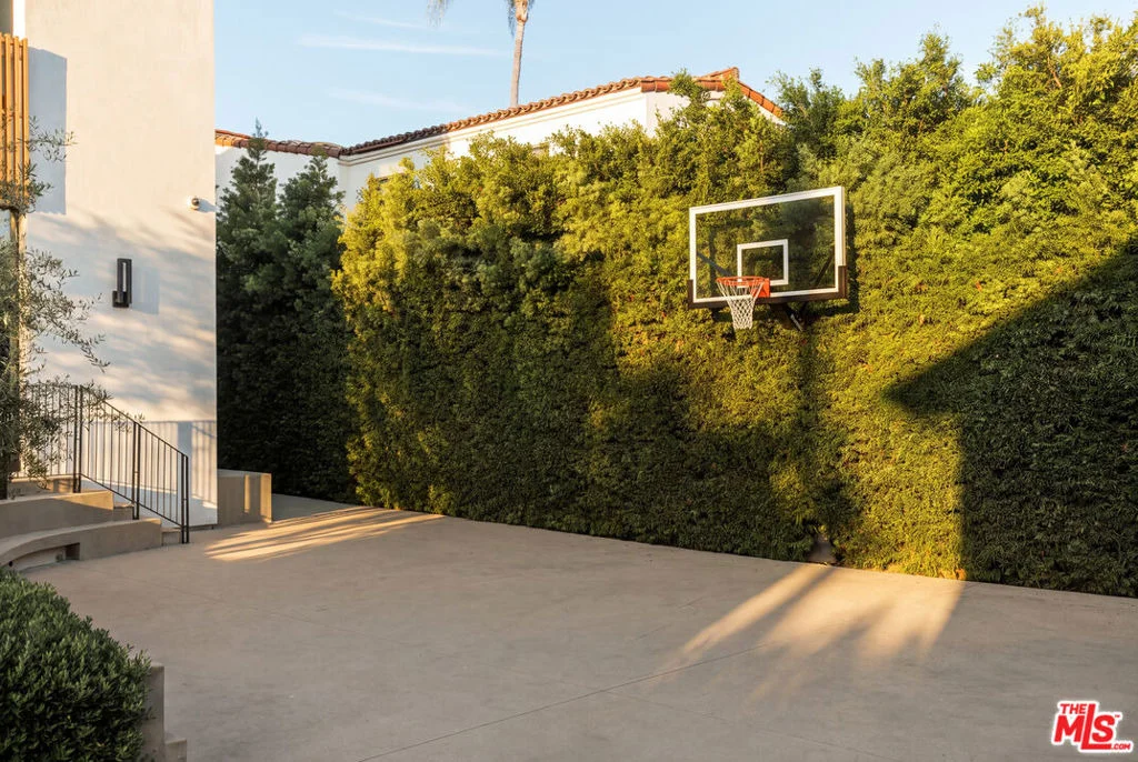 Photo of 709 Walden Drive