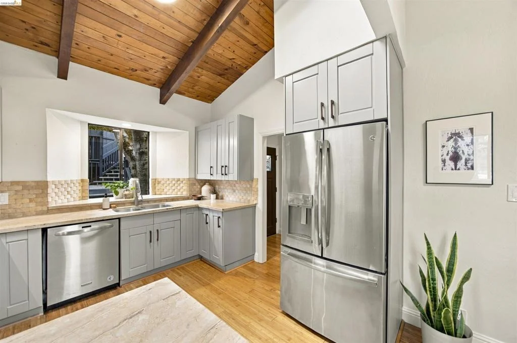 Photo of 7099 Pinehaven Road