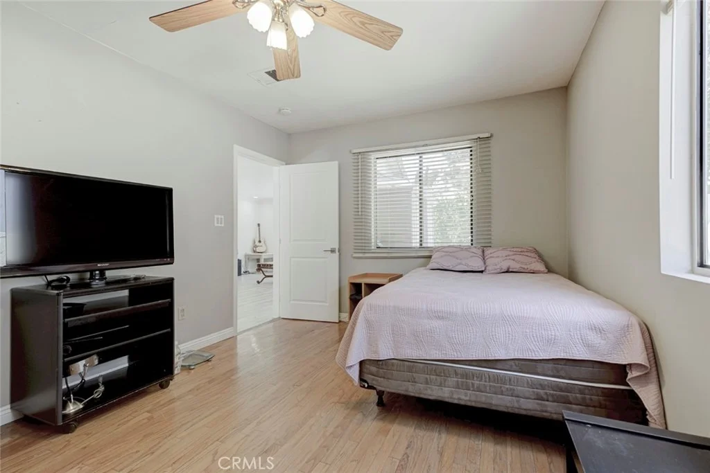 Photo of 6916 Estepa