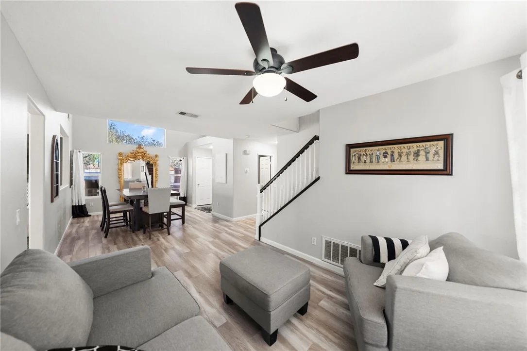 Photo of 26840 Redwood