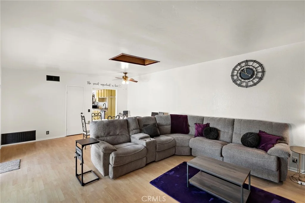 Photo of 2928 Highlands