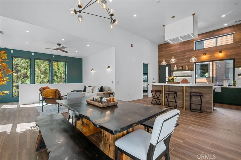 Photo of 807 Cameron Drive