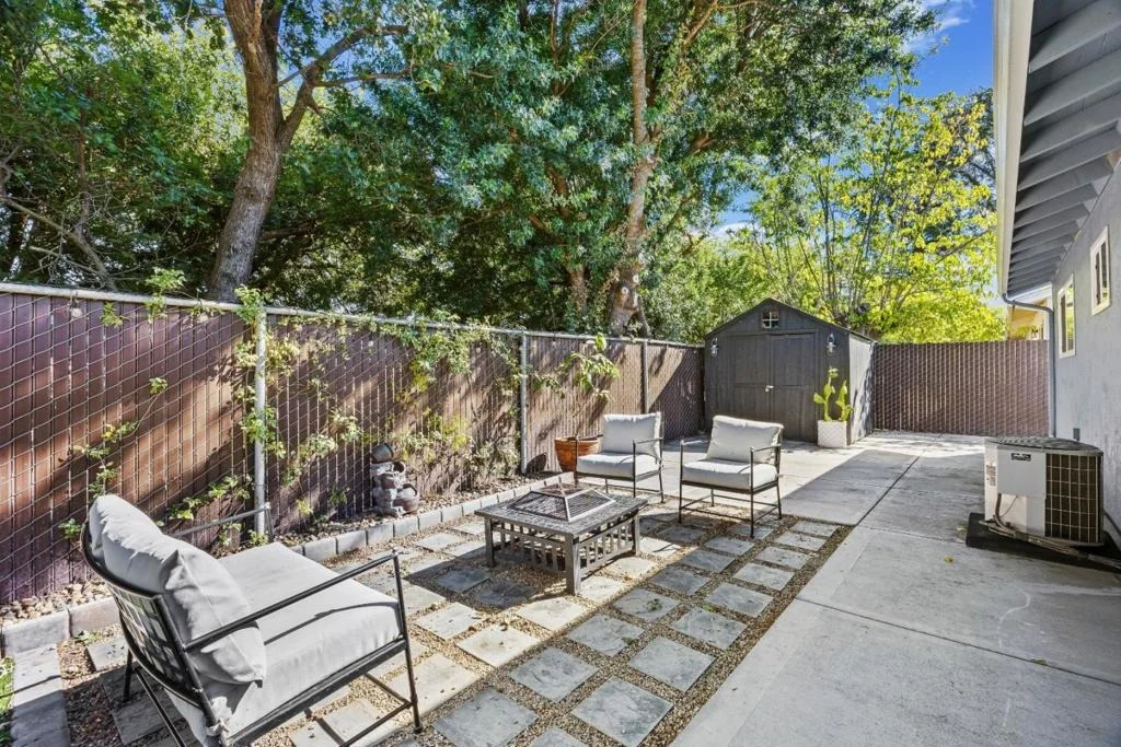 Photo of 105 Ridgerock Drive