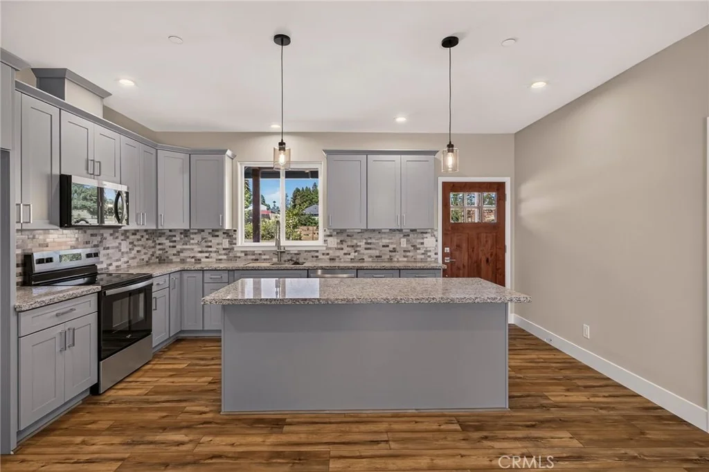 Photo of 1604 Rowyn