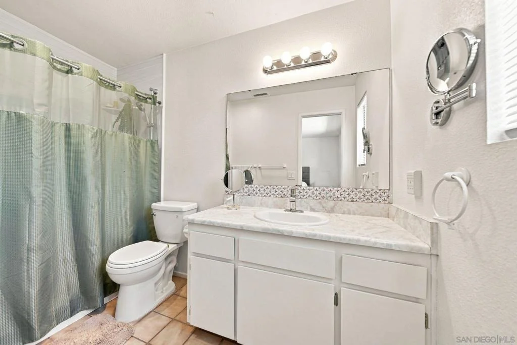 Photo of 1752 N Ash St.