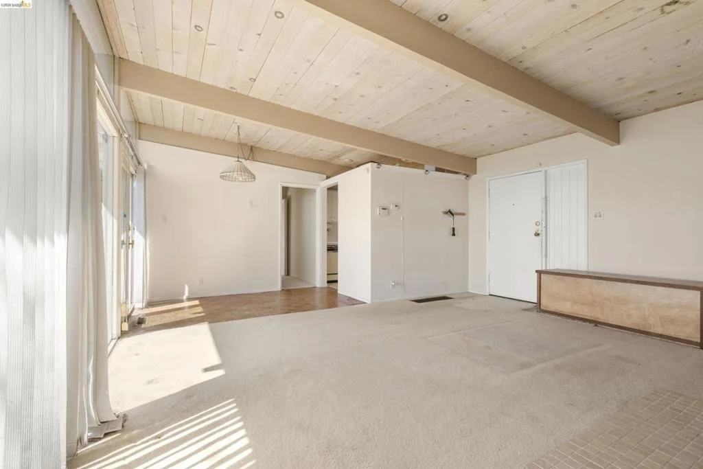 Photo of 7279 Snake Rd