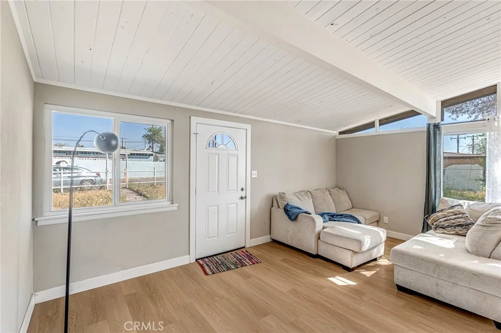 Photo of 28801 Howard Rd