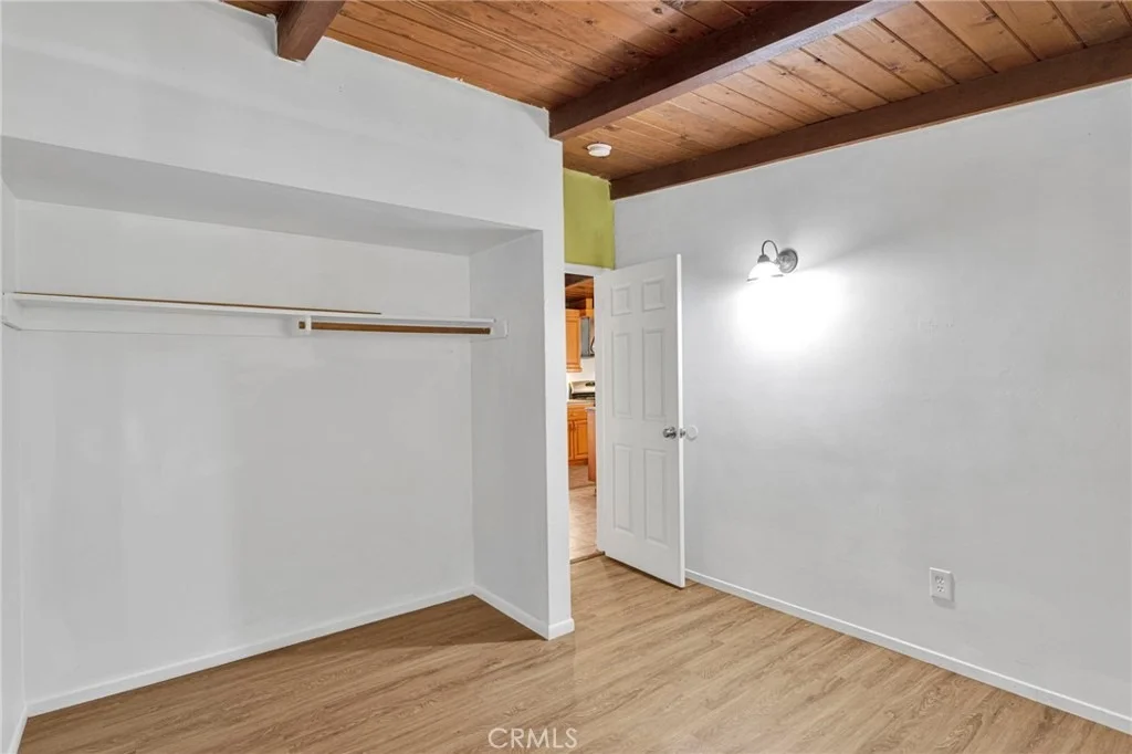 Photo of 11441 Hemlock