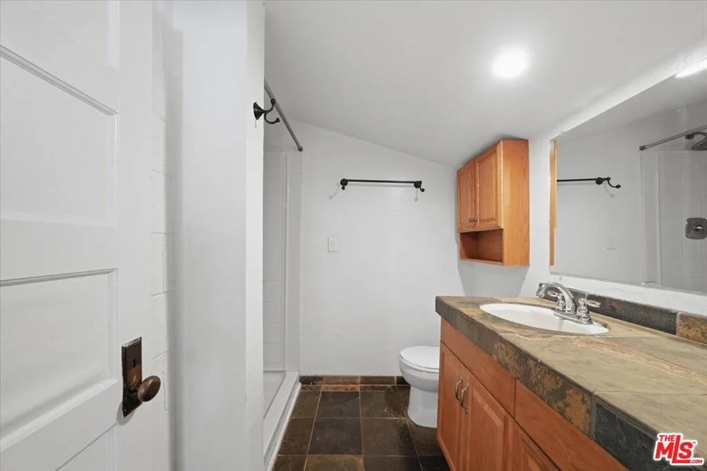 Photo of 718 Blue Jay Road