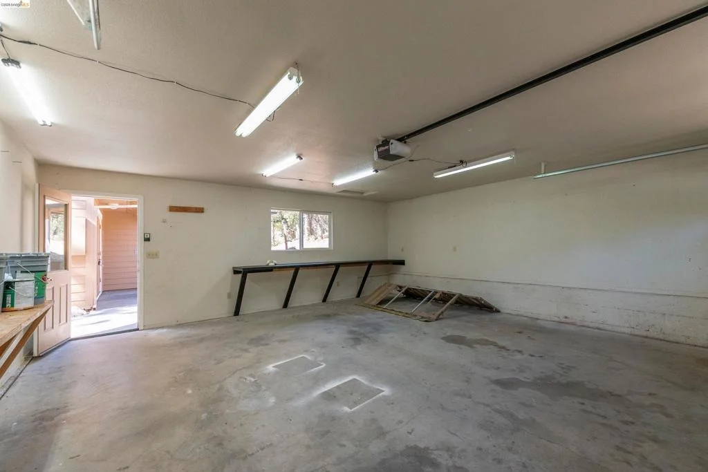 Photo of 20925 Caylor Dr