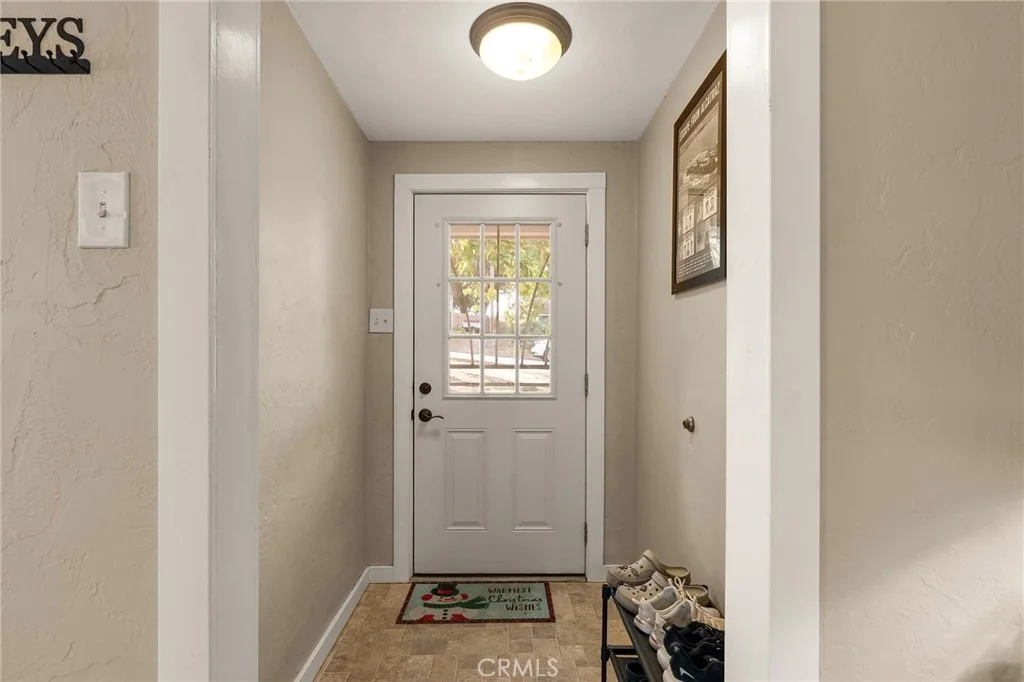 Photo of 15 Oak Park Way