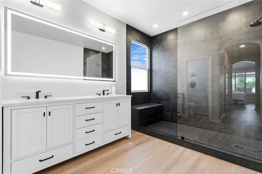 Photo of 31580 Royal Oaks