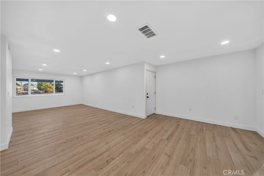 Photo of 26790 Oakmont Drive