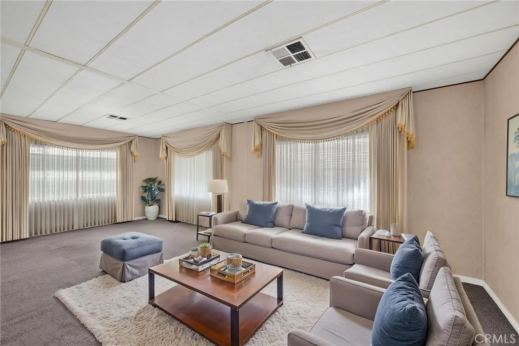 Photo of 1650 Sonora