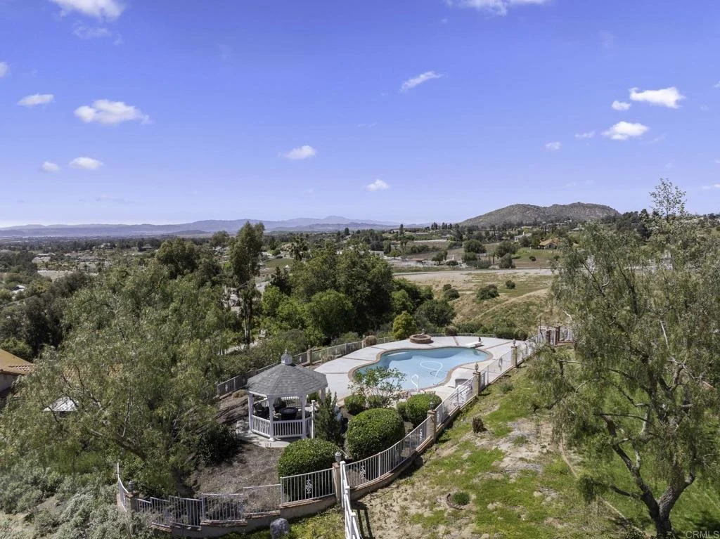 Photo of 40225 Lucero Drive