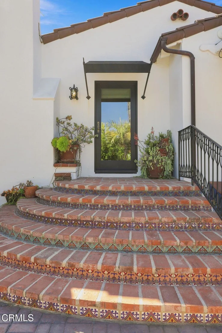 Photo of 25 Encinal Place