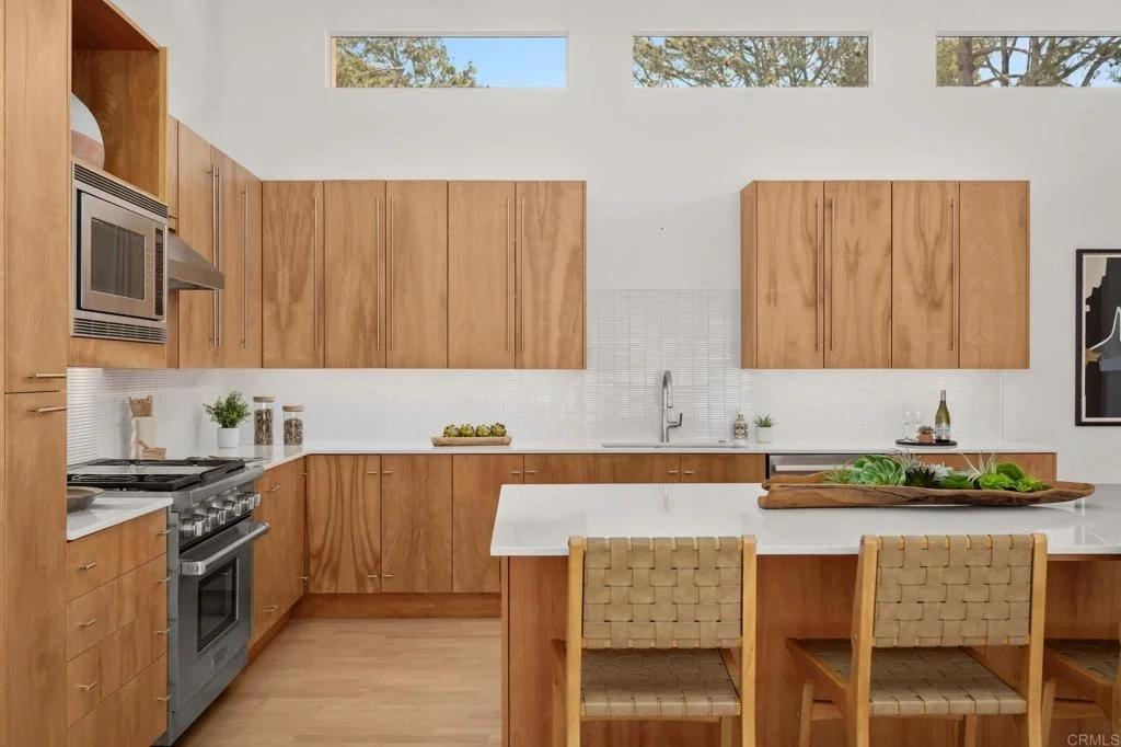 Photo of 280 Torrey Pines Terrace