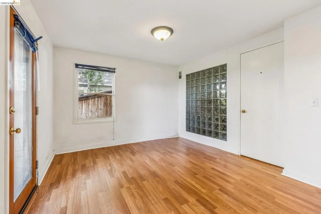 Photo of 1466 Scenic Ave