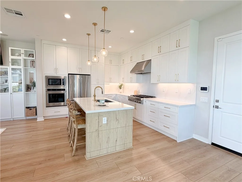 Photo of 331 Newton